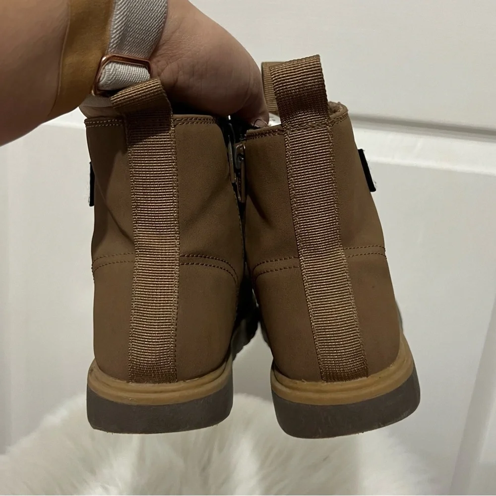 💗 H&M -‎ Girls Tan Ankle Winter Boots